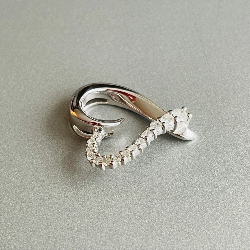 10k White Gold Natural Diamond Pave Heart Pendant Necklace